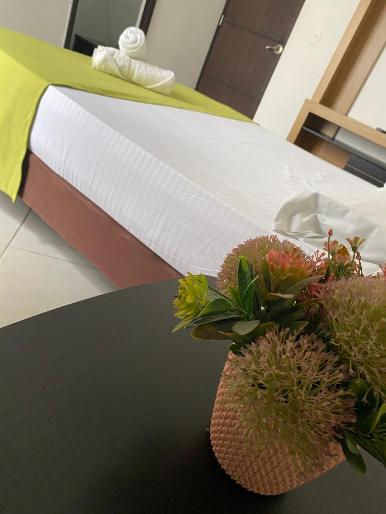 Laureles Apartahotel